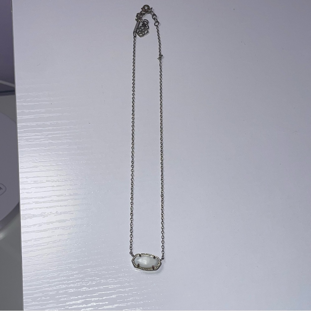 White Gem Kendra Scott Necklace